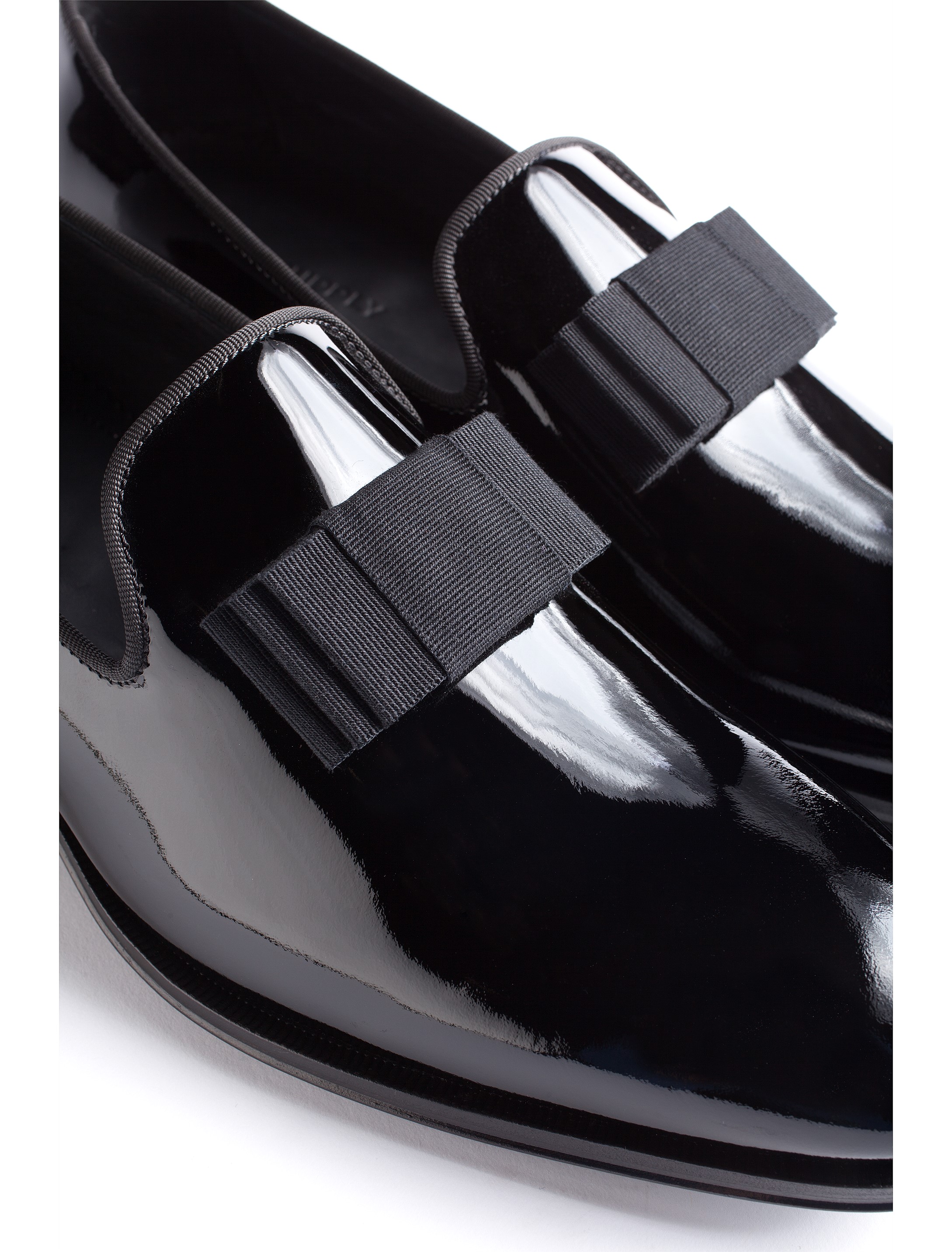 tuxedo shoes with bow